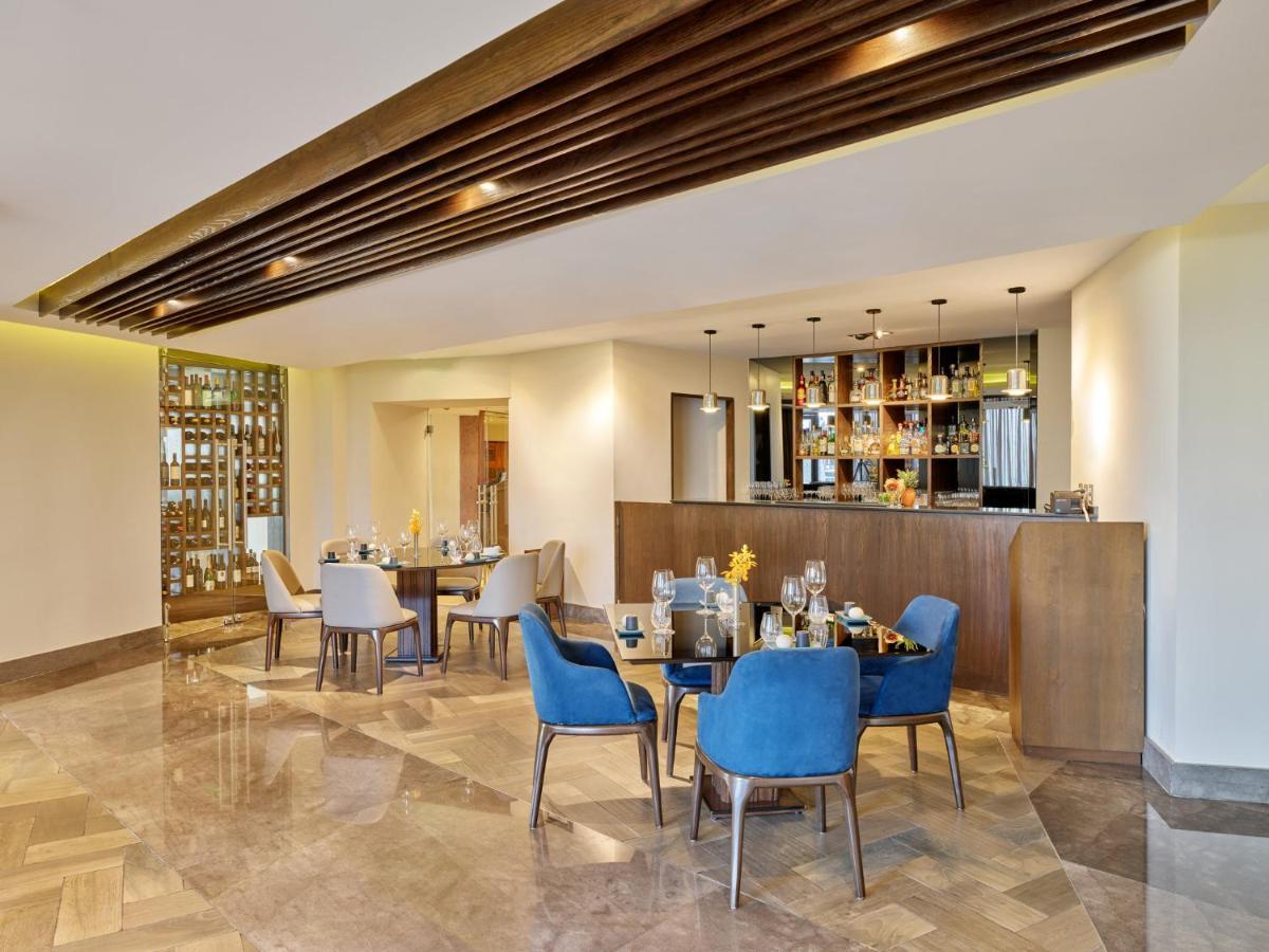 מקסיקו סיטי Fiesta Americana Reforma מראה חיצוני תמונה The Club at The Oberoi, Mumbai