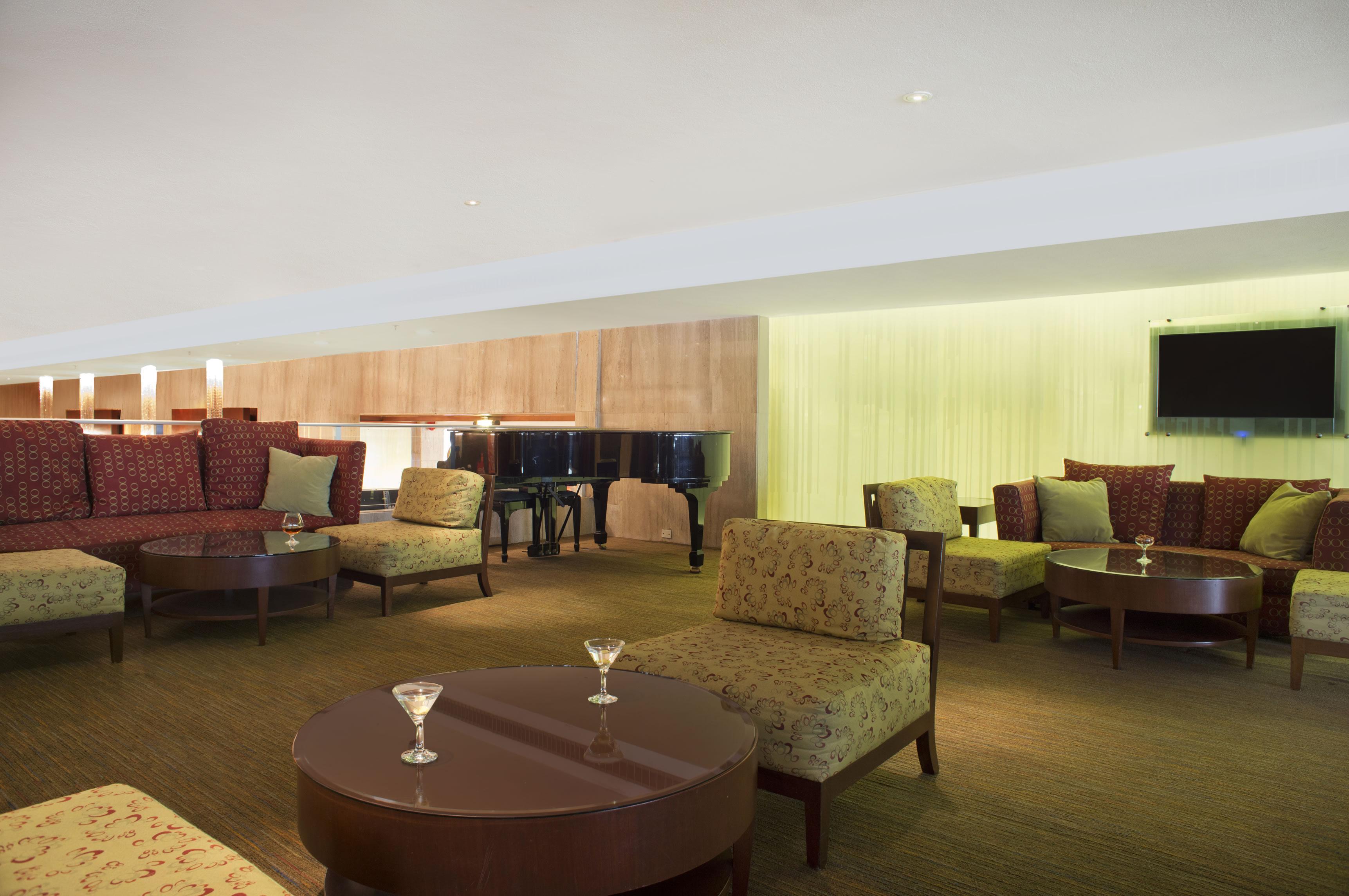 מקסיקו סיטי Fiesta Americana Reforma מראה חיצוני תמונה The lounge at the airport